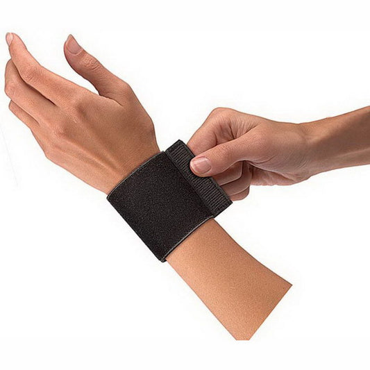 Mueller Elastic Wrist Support With Loop