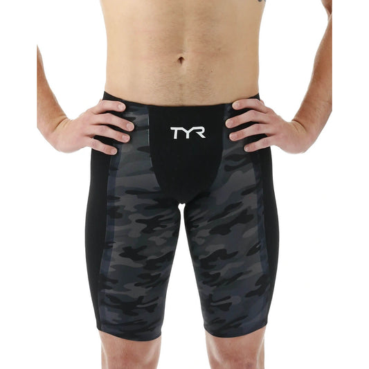 TYR The latest in men’s technical performance, Shockwave™